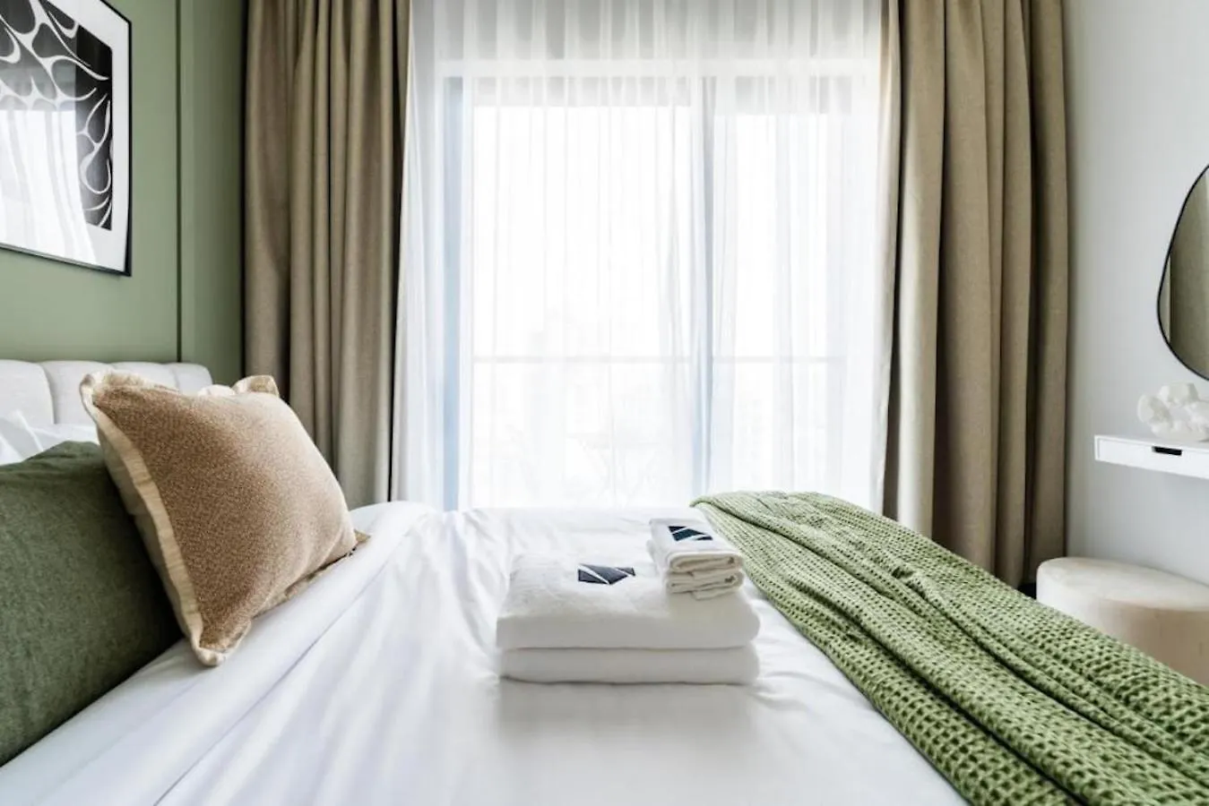 Apartment Cosy Premium Apt With Pool And Gym Dubai United Arab Emirates