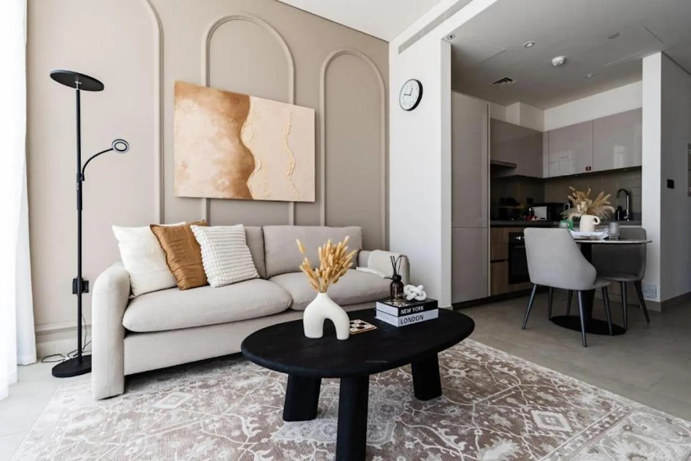 Cosy Premium Apt With Pool And Gym Dubai