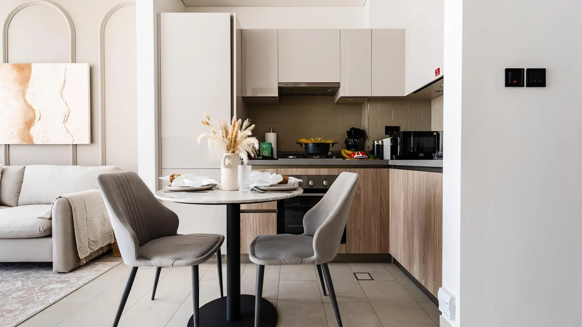 Cosy Premium Apt With Pool And Gym Dubai United Arab Emirates